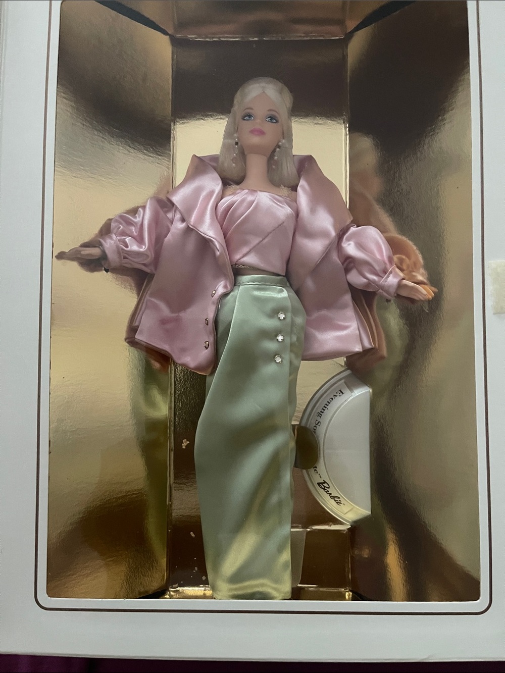 Mattel Barbie Collector Classique Box Art – Pink and Green